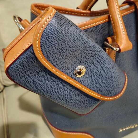 Dooney & Bourke Gray Large Shelby Shopper - Picture 3 of 16